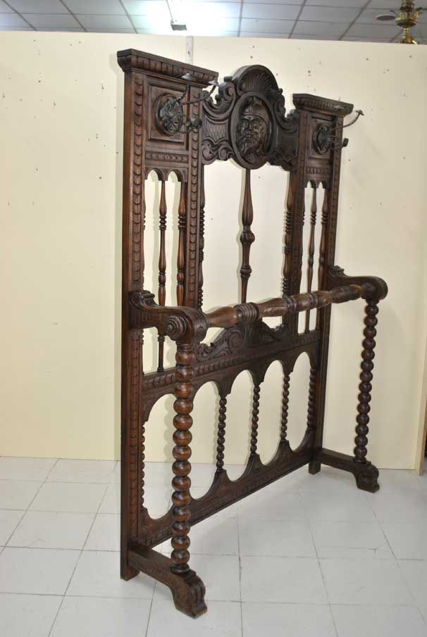 Mueble auxiliar de entrada recibidor perchero antiguo tallado