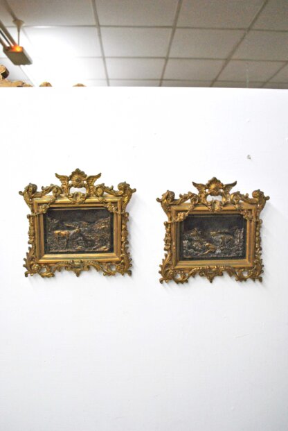 Cornucopias escenas bronce